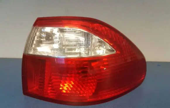 Mazda 626 Rear/tail lights 22061922