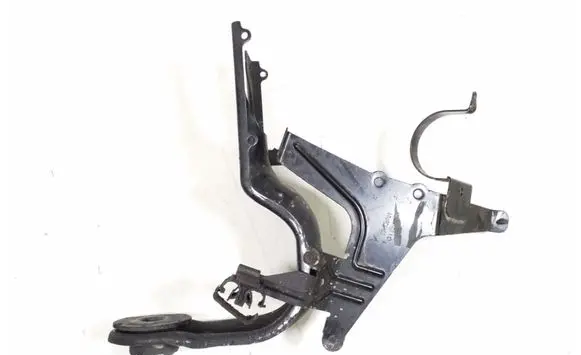 Mercedes-Benz SLK R172 Radiator mount bracket A1725040540