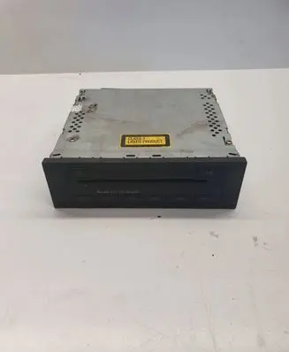 Audi A4 S4 B7 8E 8H CD/DVD changer 8E0035111C