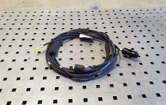 Honda CR-V Fuel cap flap release cable 