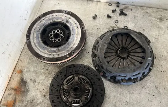 Iveco Daily 6th gen Clutch set kit 5803198941