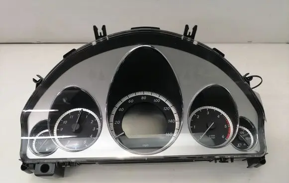 Mercedes-Benz E W212 Speedometer (instrument cluster) A2129001508