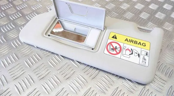 Sun visor