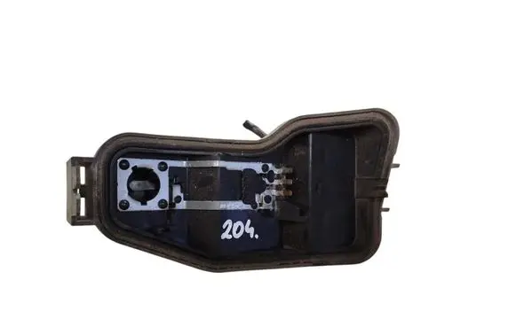 Nissan Qashqai Tail light bulb cover holder 89503174