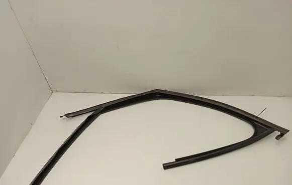 Volkswagen ID.3 Rubber seal front door window/glass 10A837439