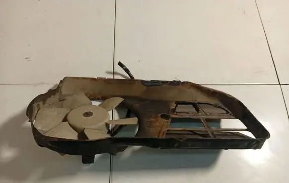 Audi 80 90 B3 Radiator cooling fan shroud