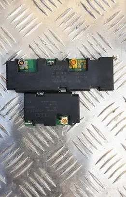 Audi A8 S8 D3 4E Aerial antenna amplifier 4E0035225BN 4E0035225CA 920090351