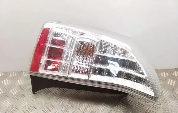Toyota Prius (XW30) Rear/tail lights 4738