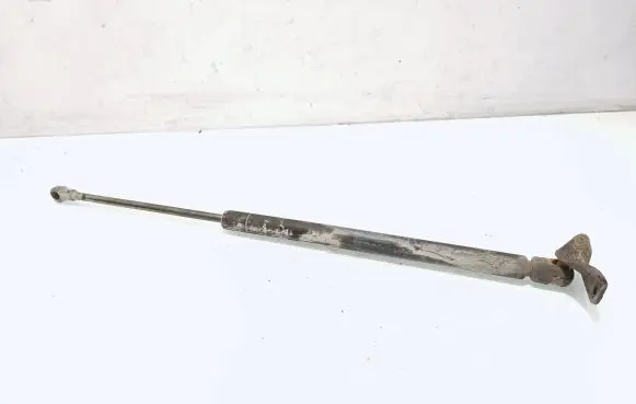 Toyota Corolla E120 E130 Front bonnet/hood damper/strut 6895002040 0440N 11803