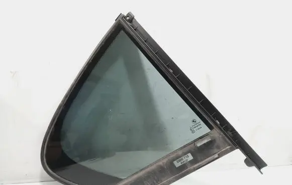 BMW 5 F10 F11 Rear vent window glass 7311246