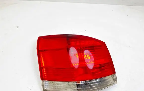 Opel Signum Rear/tail lights 13159861 377001 28032003