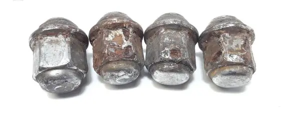 Hyundai i20 (PB PBT) Nuts/bolts 