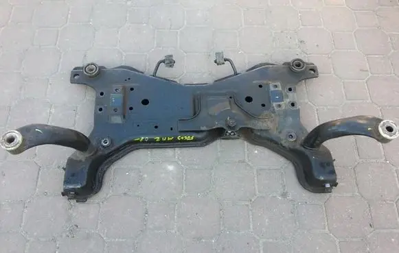 Ford Focus Front bumper support beam 