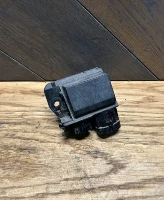 Citroen C4 II Picasso Coolant fan relay 9673999980 F21820020601