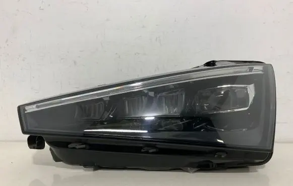 Skoda Scala Headlight/headlamp 657941015A