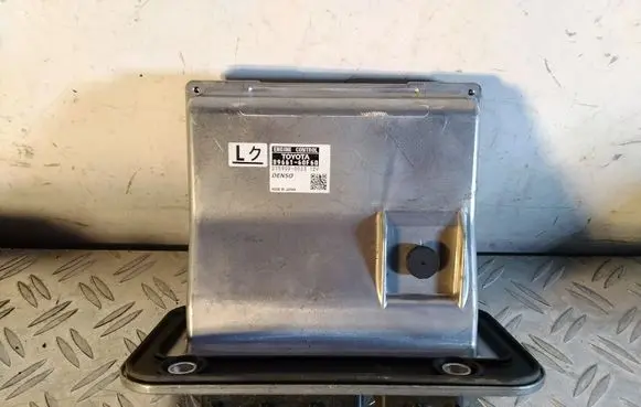 Toyota Land Cruiser (J200) Engine control unit/module 8966160F60 2759000023