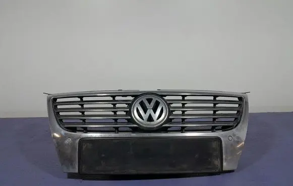 Volkswagen PASSAT B6 Front grill 3C0853651D