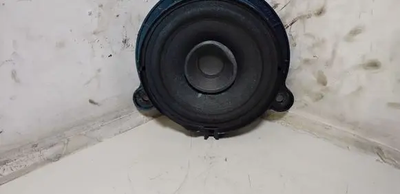 Renault Megane III Rear door speaker