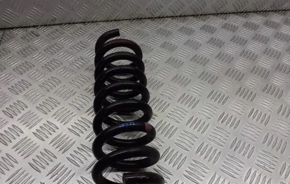 Mercedes-Benz C W204 Rear coil spring