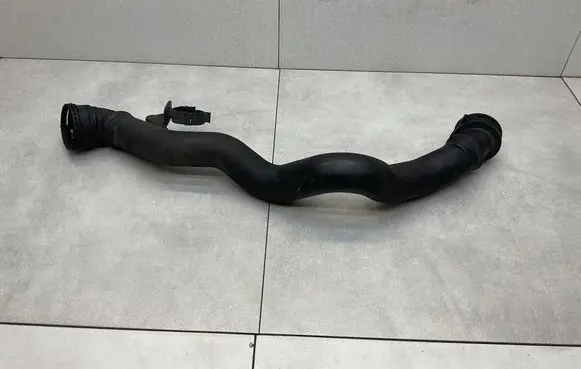 Opel Astra K Intercooler hose/pipe 39017741