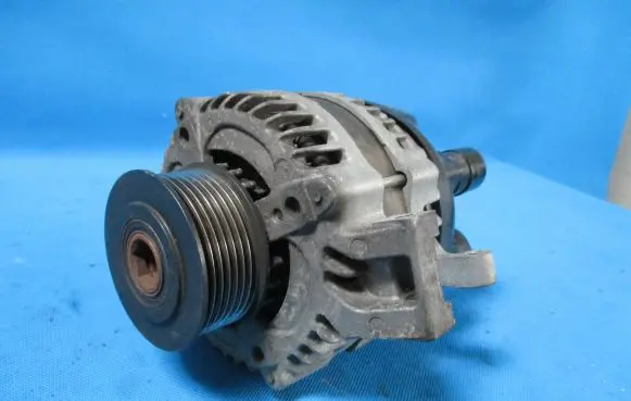 Audi A6 S6 C6 4F Generator/alternator 059903018e