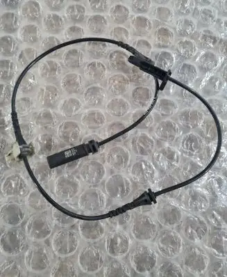 Porsche Macan (95B) ABS rear brake sensor 0265004736