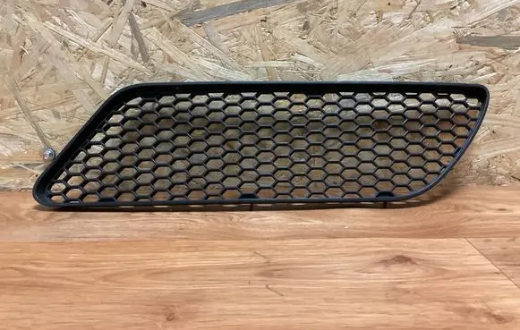 Alfa Romeo 147 Front bumper lower grill