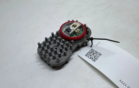 BMW 3 E92 E93 LED ballast control module 707881