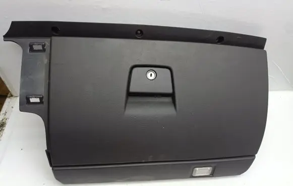 Volvo V50 Glove box 8626141