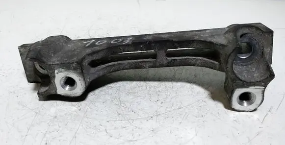 Toyota Avensis T270 Other engine bay part