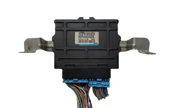 Mitsubishi Pajero ABS control unit/module MR400420 X2T34172