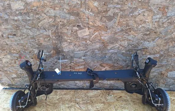 Renault Clio V Rear axle beam 