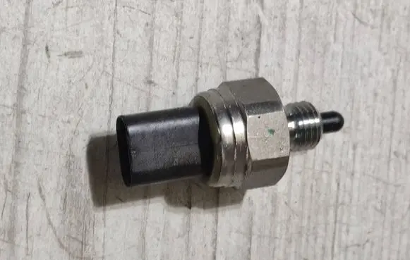 Peugeot 308 Crankshaft position sensor 9828711180