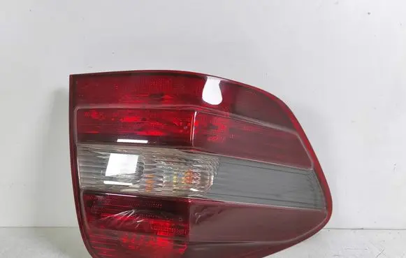 Mercedes-Benz ML W164 Rear/tail lights A1648202164