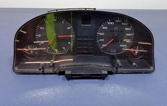 Audi 80 90 S2 B4 Speedometer (instrument cluster) 8A0919033CA