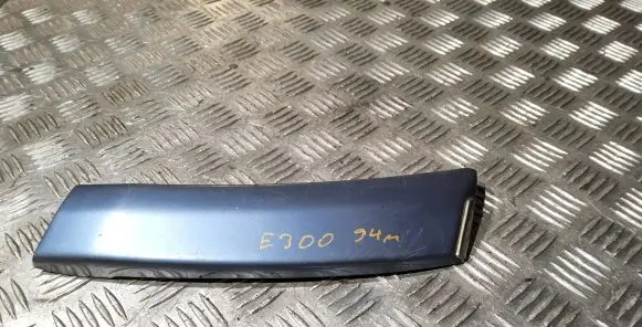 Mercedes-Benz E W124 Rear fender molding trim 1246902040R