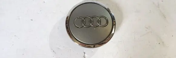 Audi A6 S6 C5 4B Original wheel cap 4B0601170A