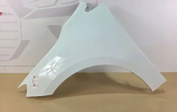 BMW 2 Active Tourer U06 Fender 