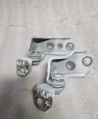 Ford Explorer VI Front door hinge set 