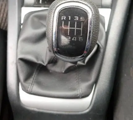 Skoda Octavia Mk2 (1Z) Gear selector 