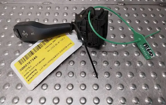 BMW 3 E46 Indicator stalk 8363668M S26383610