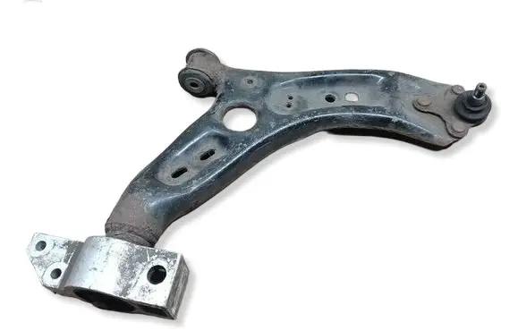 Volkswagen PASSAT B7 Front lower control arm/wishbone 