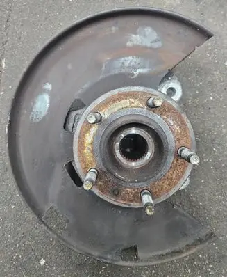 Opel Zafira C Front wheel hub 13248527