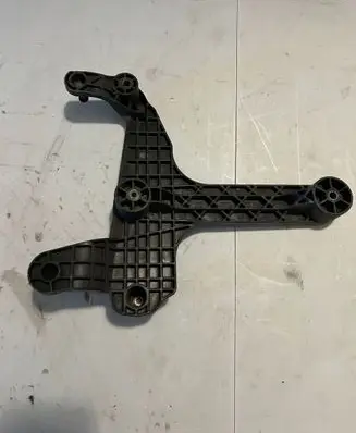 Audi TT TTS Mk2 Air filter cleaner box bracket assembly 8J0129671A