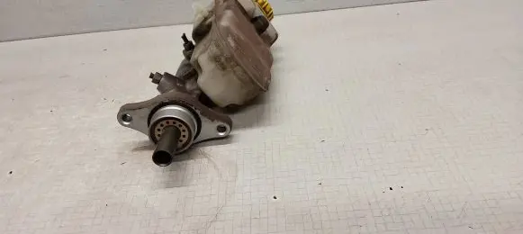 Volkswagen Transporter - Caravelle T5 Master brake cylinder 7H0611303B