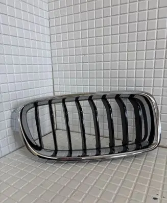 BMW 3 F30 F35 F31 Front bumper upper radiator grill 7263482