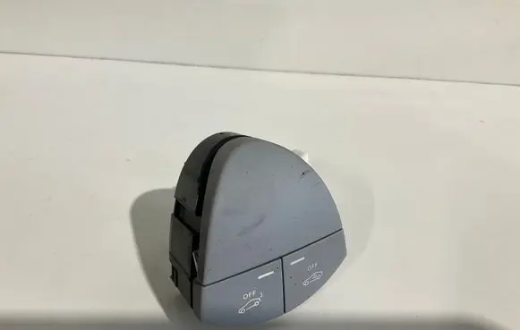 Mercedes-Benz E W211 Alarm switch A2118213151 2118213151