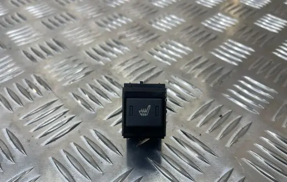 Land Rover Range Rover Sport L320 Seat heating switch YUF500120PVJ