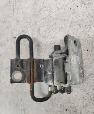 Audi A6 S6 C6 4F Front door lower hinge 