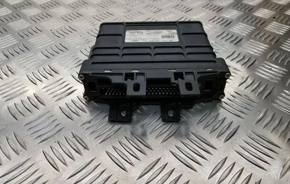 Audi A4 S4 B5 8D Gearbox control unit/module 01N927733BB 5WK3320B